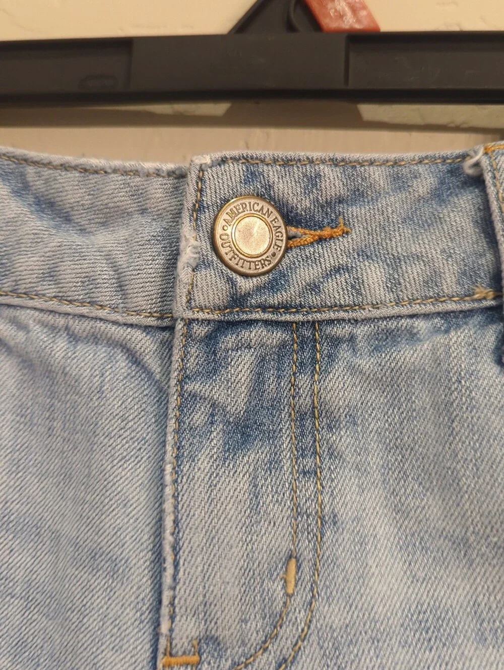 American Eagle Blue Denim Short Shorts Heavy Distressing Sz 6 Woman